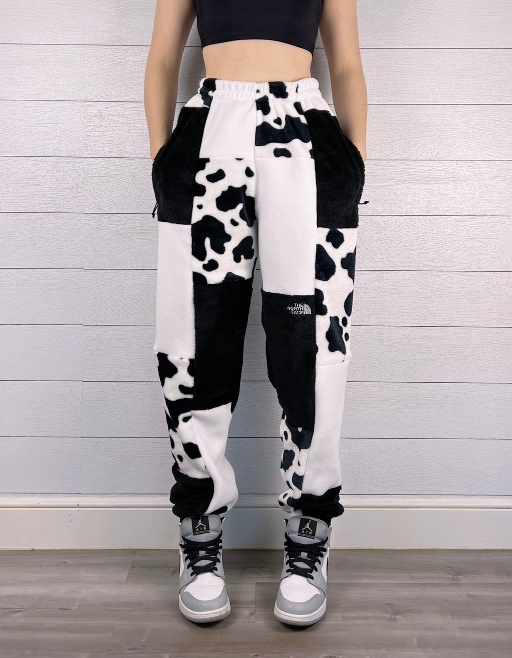 (S/M) Diamond Cow 1/1 Joggers +zipper pockets