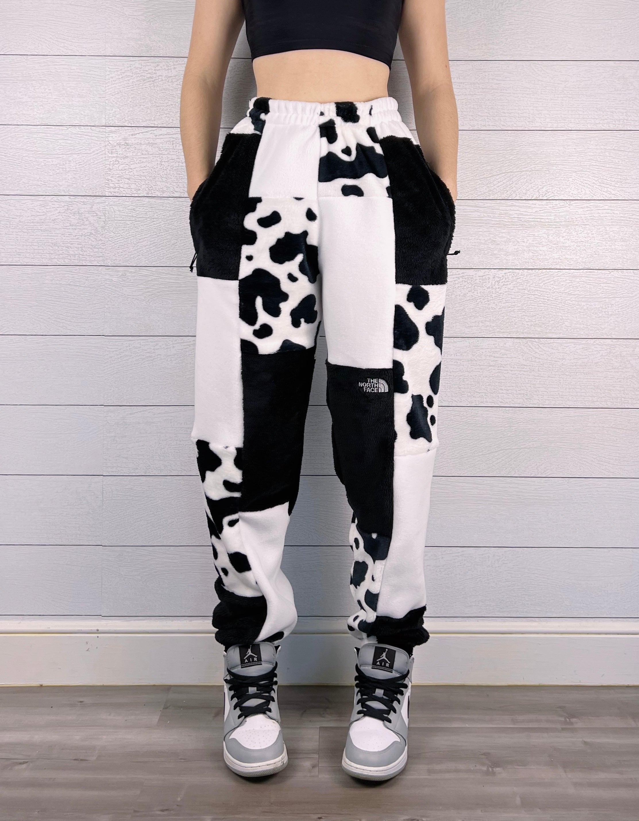 (S/M) Diamond Cow 1/1 Joggers +zipper pockets