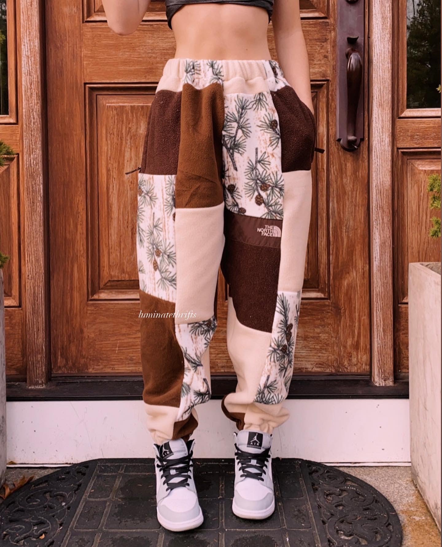 (S/M)Pine Cone Reworked Joggers
