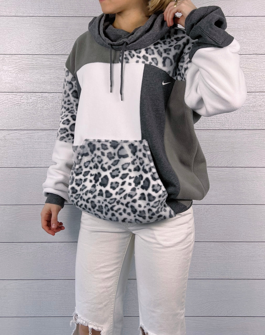 (L) Snow Leopard 1/1 Hoodie