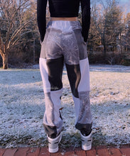 Load image into Gallery viewer, (XS/S) Diamond Snowflake Reworked Joggers
