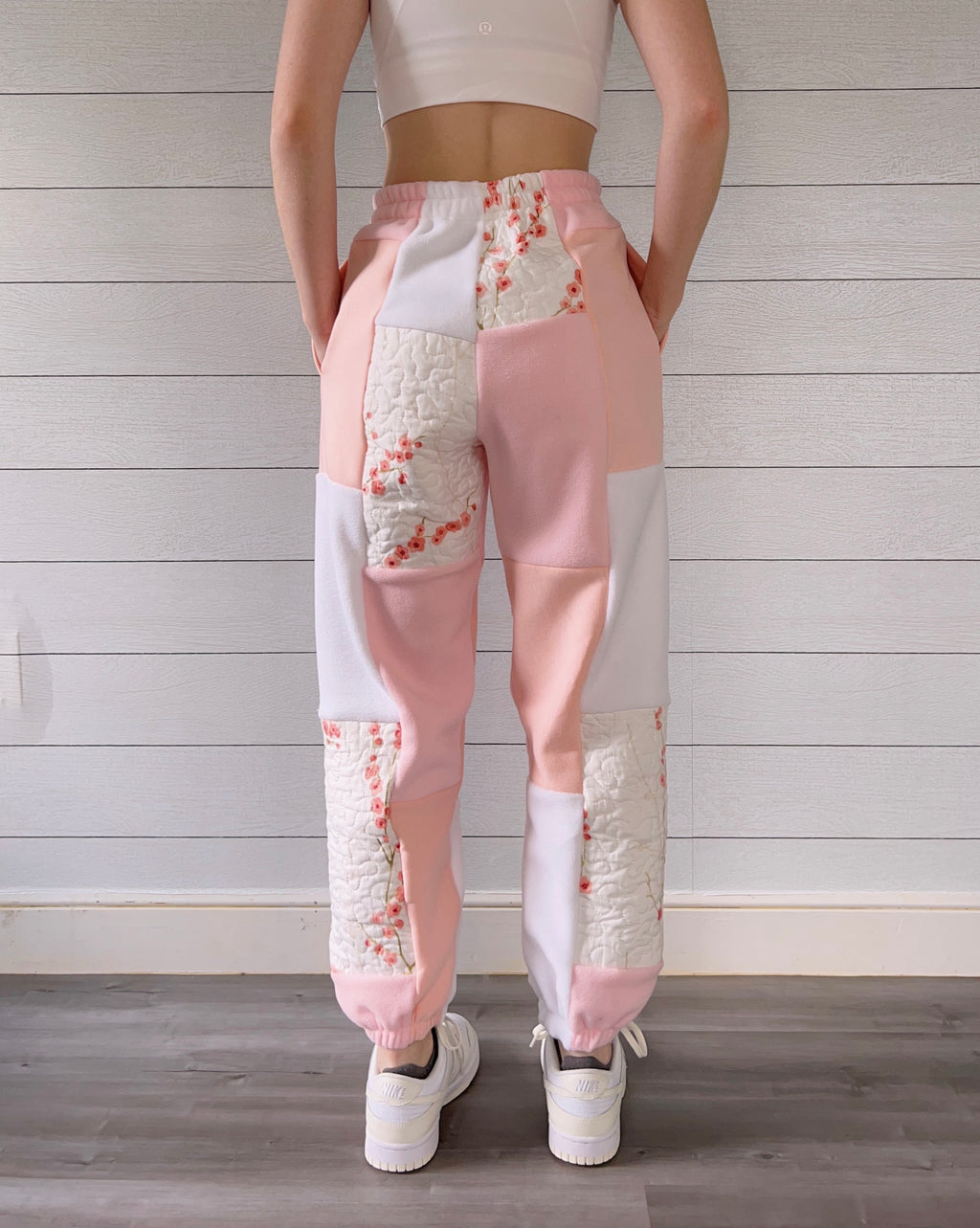 (S/M) Floral Quit 1/1 Joggers +pockets