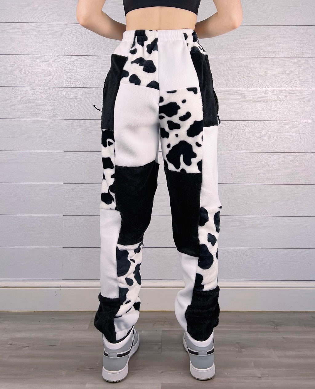 (S/M) Diamond Cow 1/1 Joggers +zipper pockets