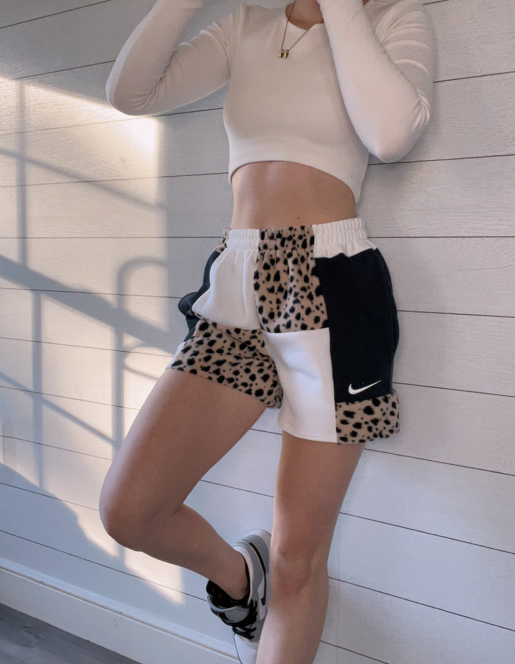 (S/M) Rustic Dots 1/1 Shorts +pockets