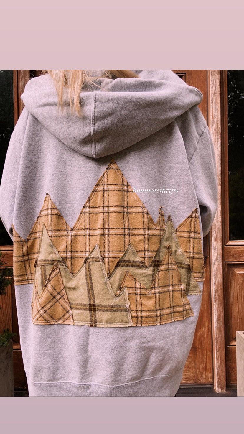 (XL/XXL) Reworked Explorer Hoodie