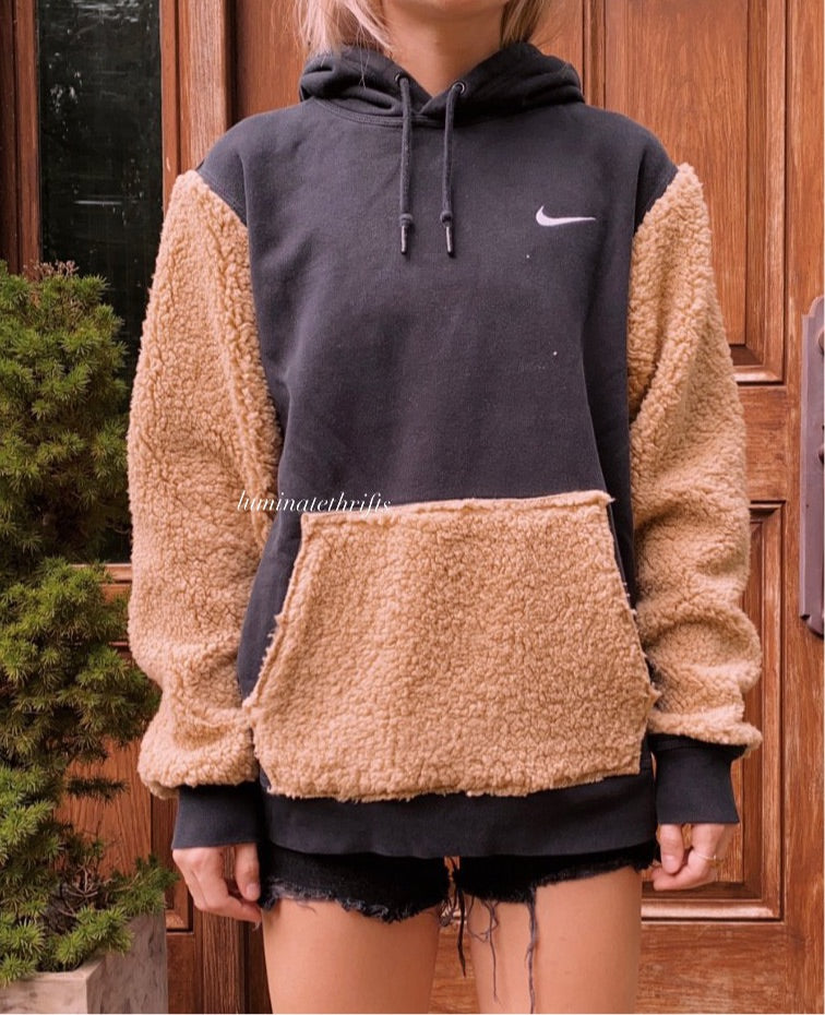 (M/L) Sherpa Teddy Reworked Hoodie