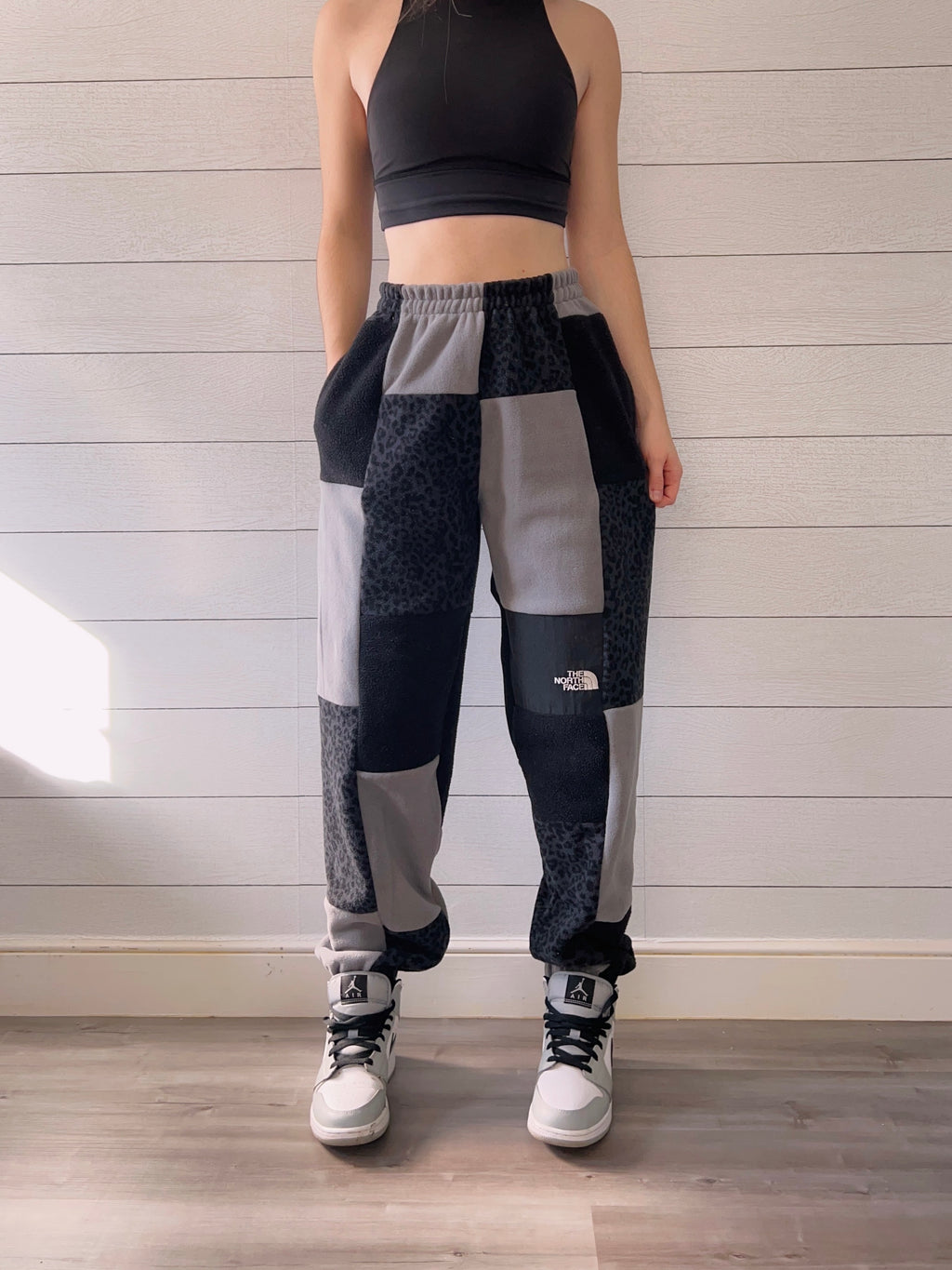 (S/M) Diamond Leopard 1/1 Joggers