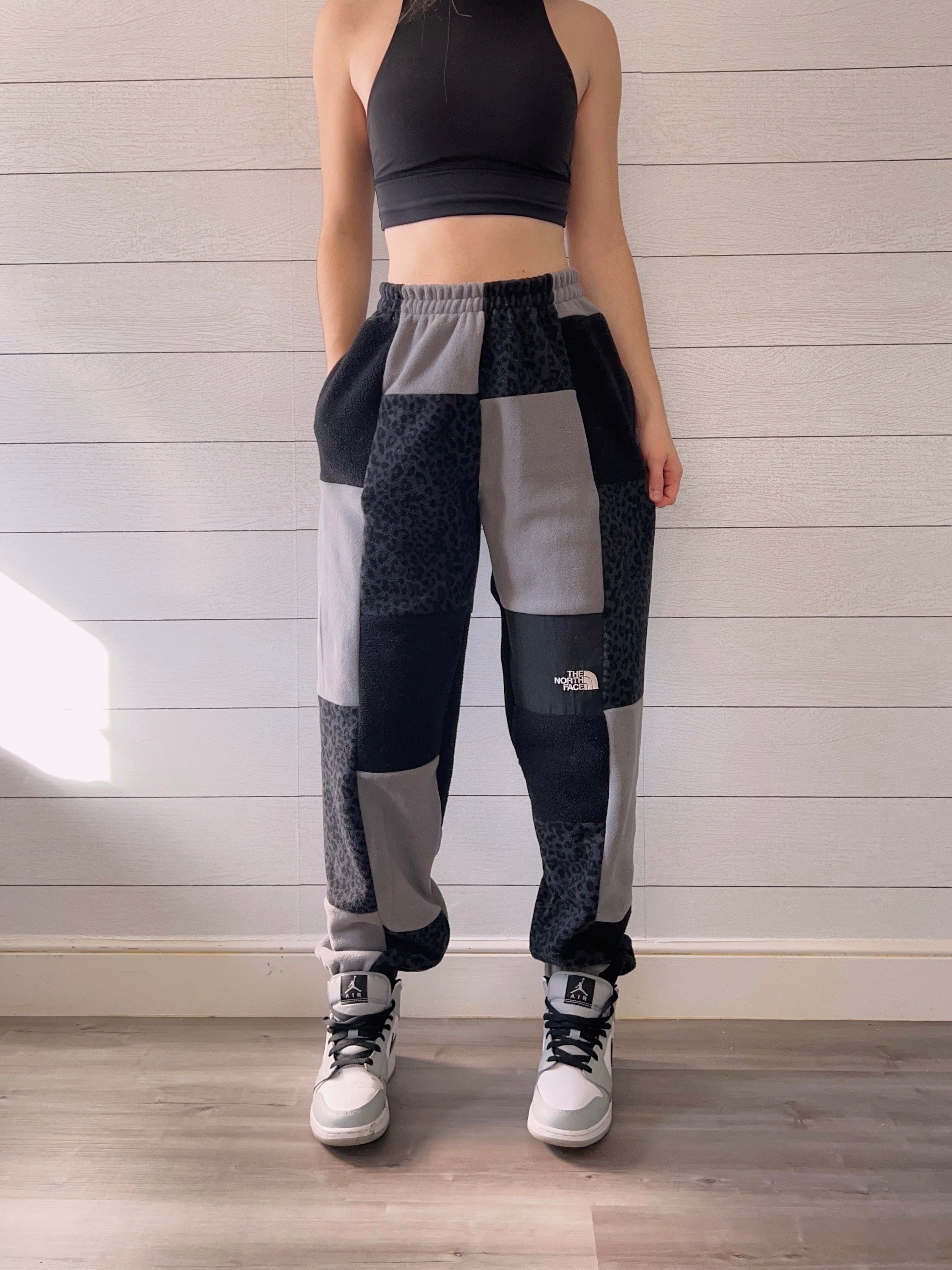 (S/M) Diamond Leopard 1/1 Joggers