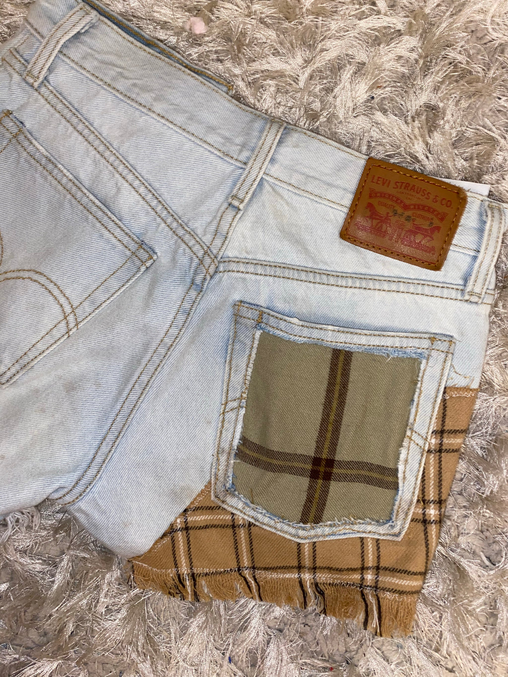 (24/25”) Reworked Flannel Wedgie Levis Shorts