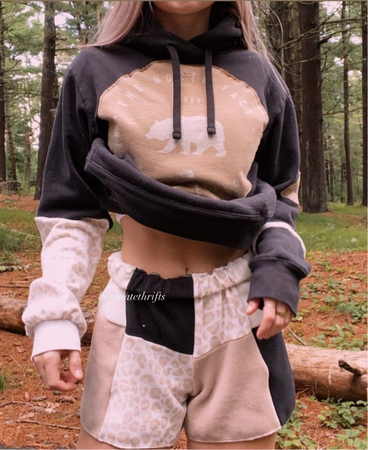 (S/M) Rustic Leopard Reworked **hoodie**