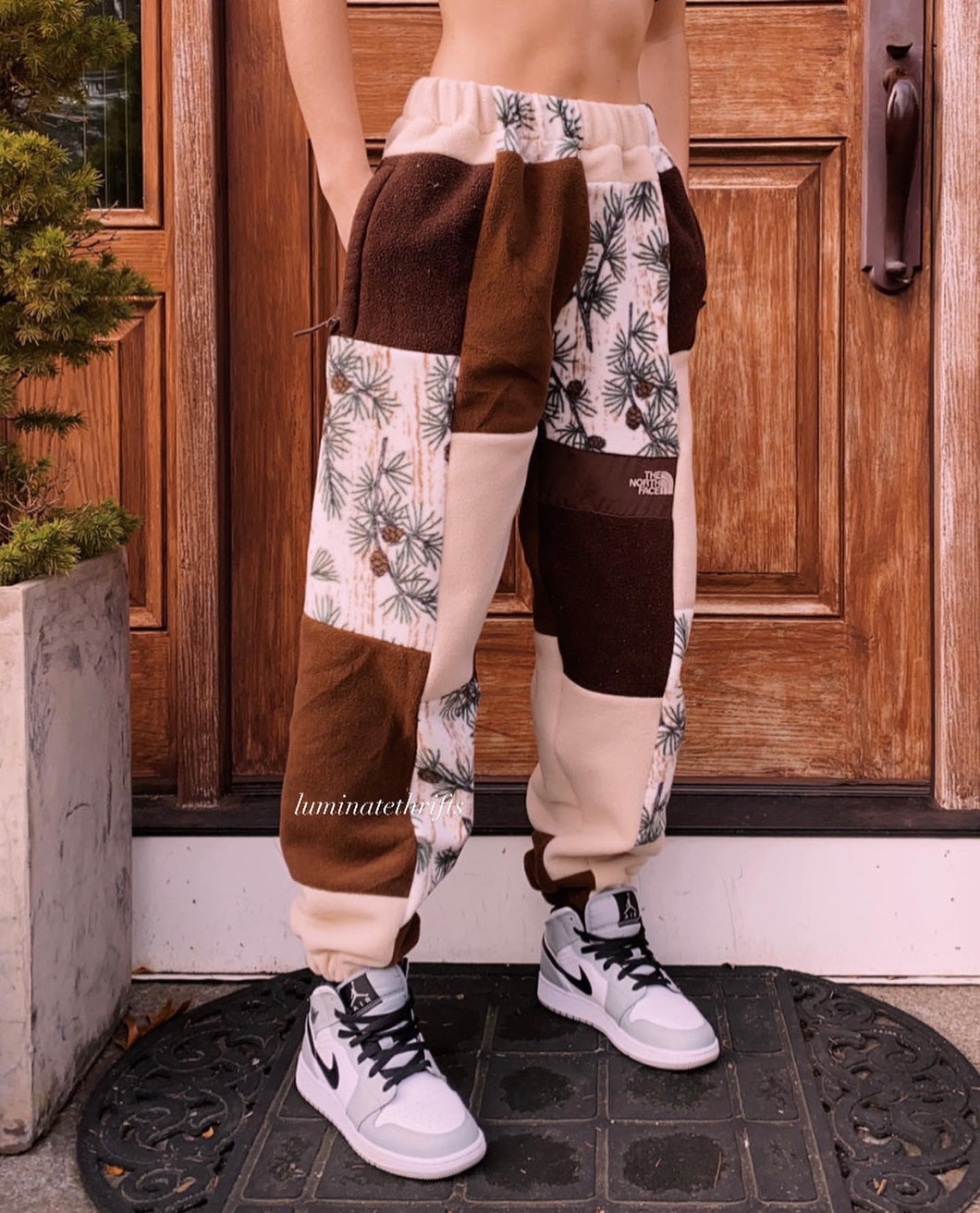(S/M)Pine Cone Reworked Joggers