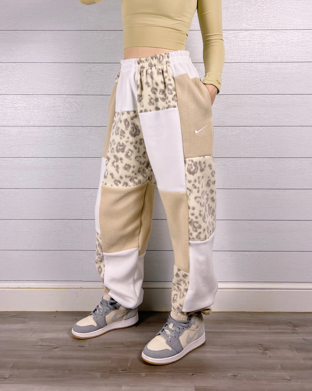 (L/XL) Neutral Leopard 1/1 Joggers +pockets