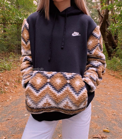 (L) Aztec Sherpa Reworked Hoodie