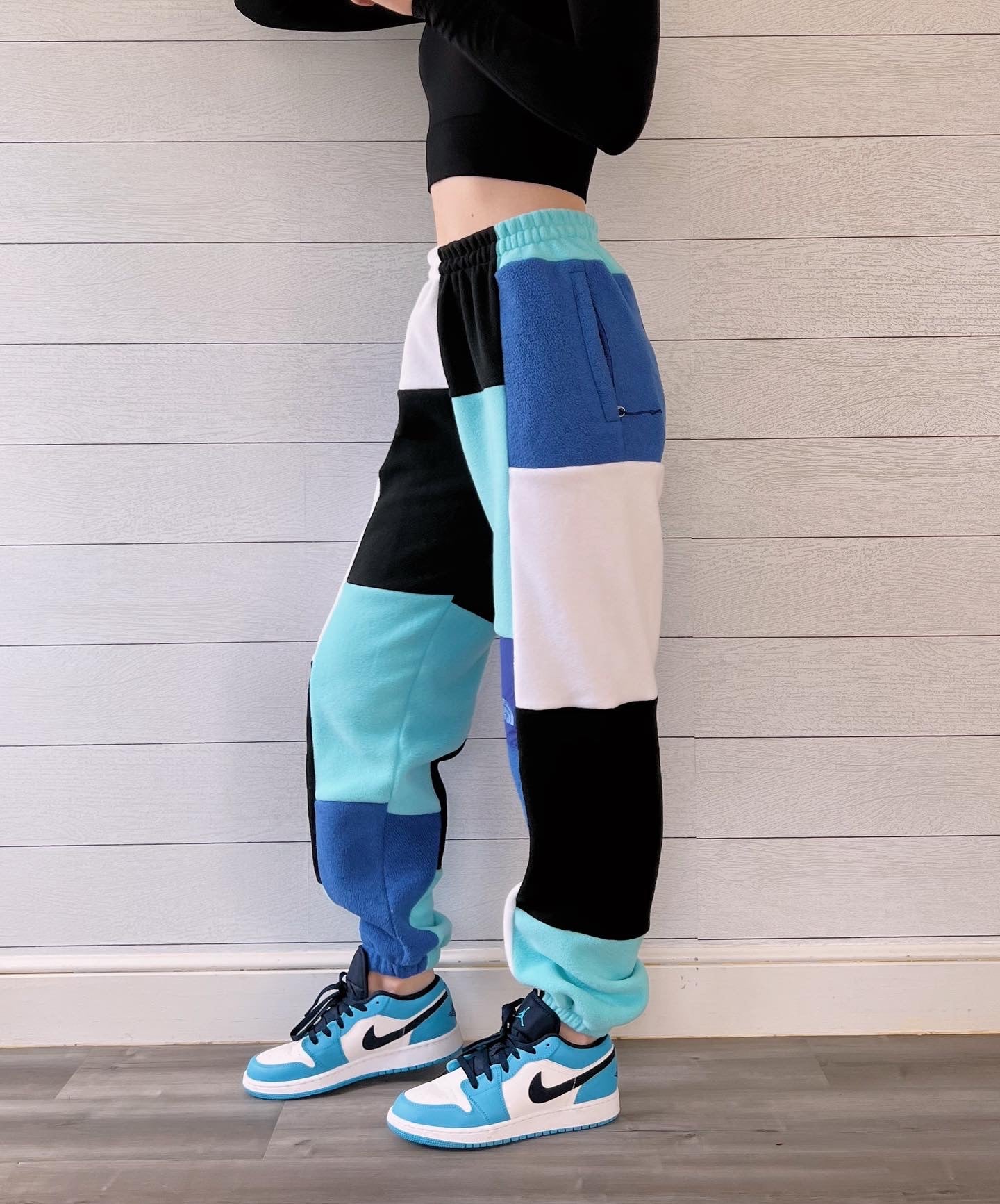 (S/M) Glacier Blue 1/1 Joggers +zipper pockets