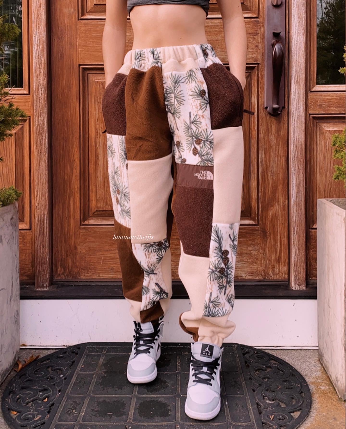 (S/M)Pine Cone Reworked Joggers