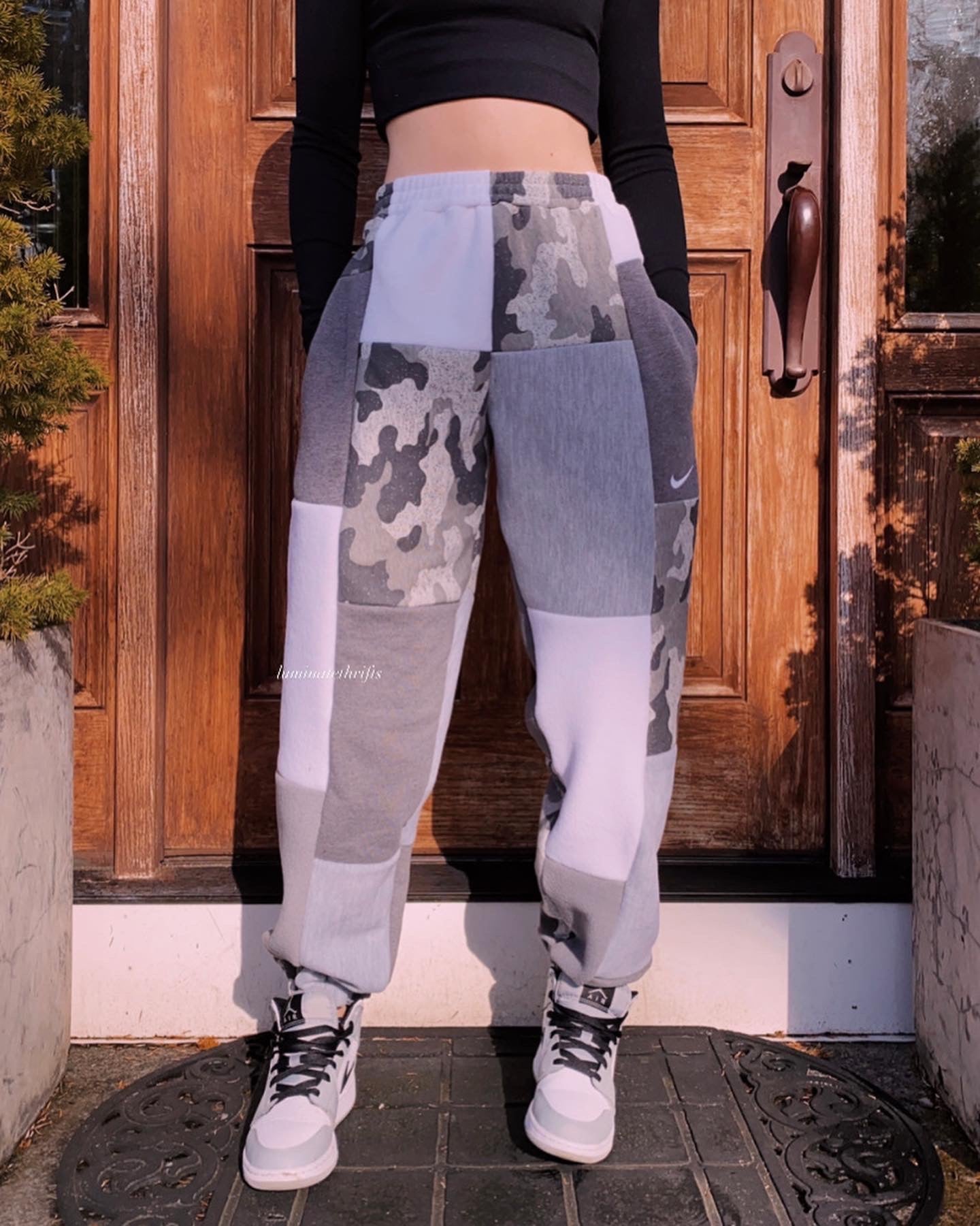 (L/XL) Diamond Camo Reworked Joggers