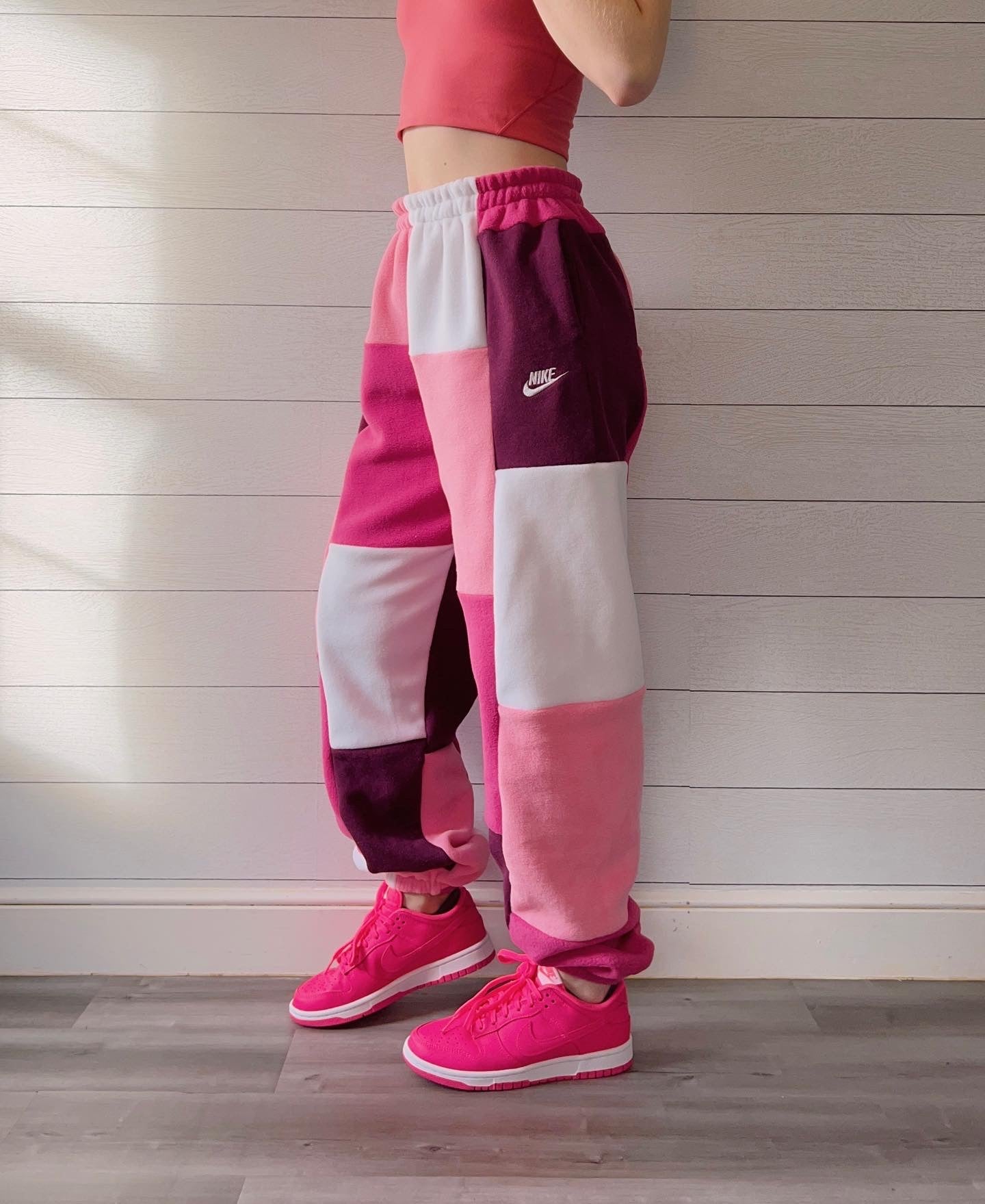 (M/L) Tulip Pink 1/1 Joggers
