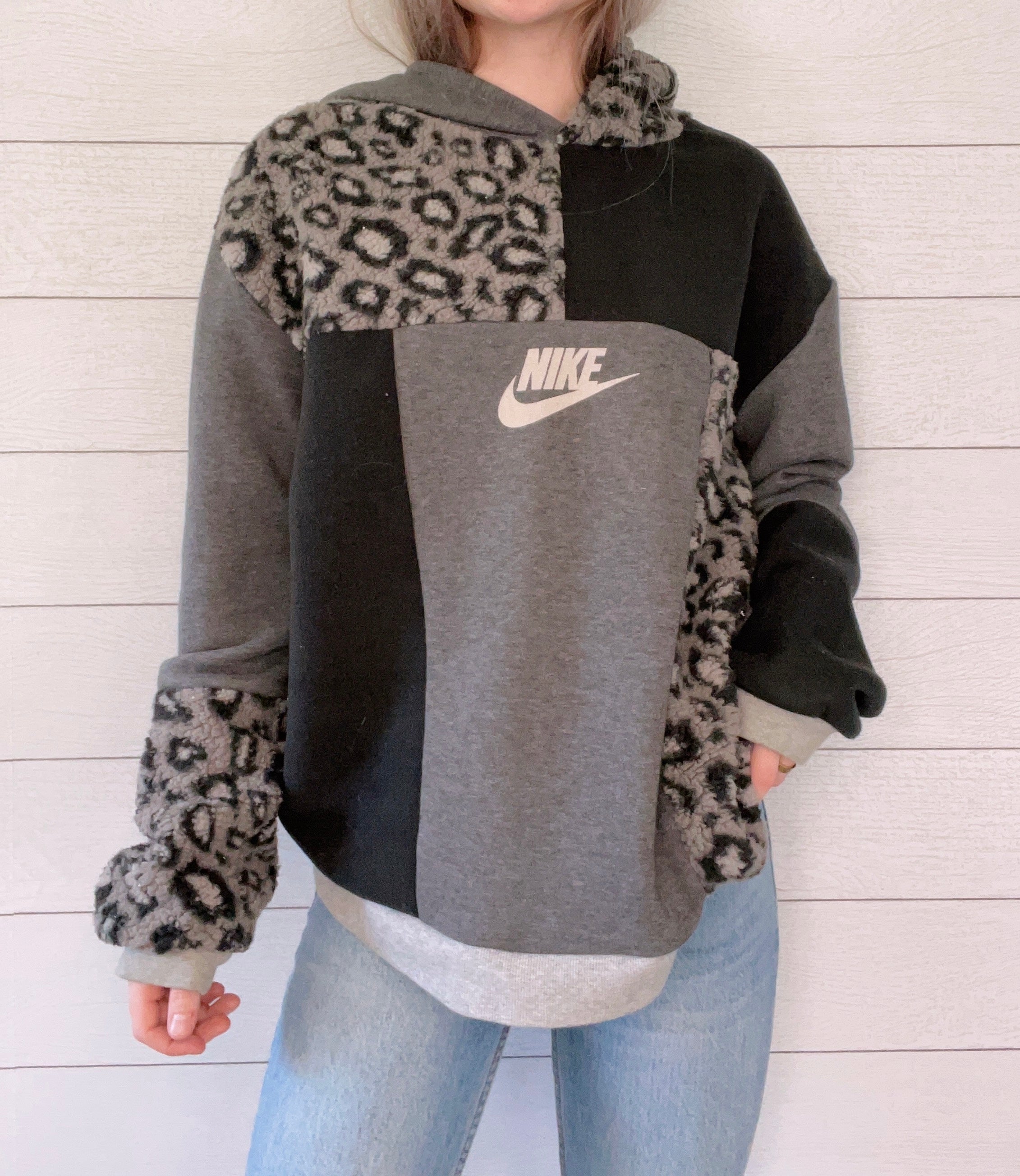 (L/XL) Leopard Sherpa 1/1 Hoodie