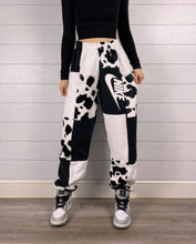 Load image into Gallery viewer, (M/L) Diamond Cow 1/1 Joggers
