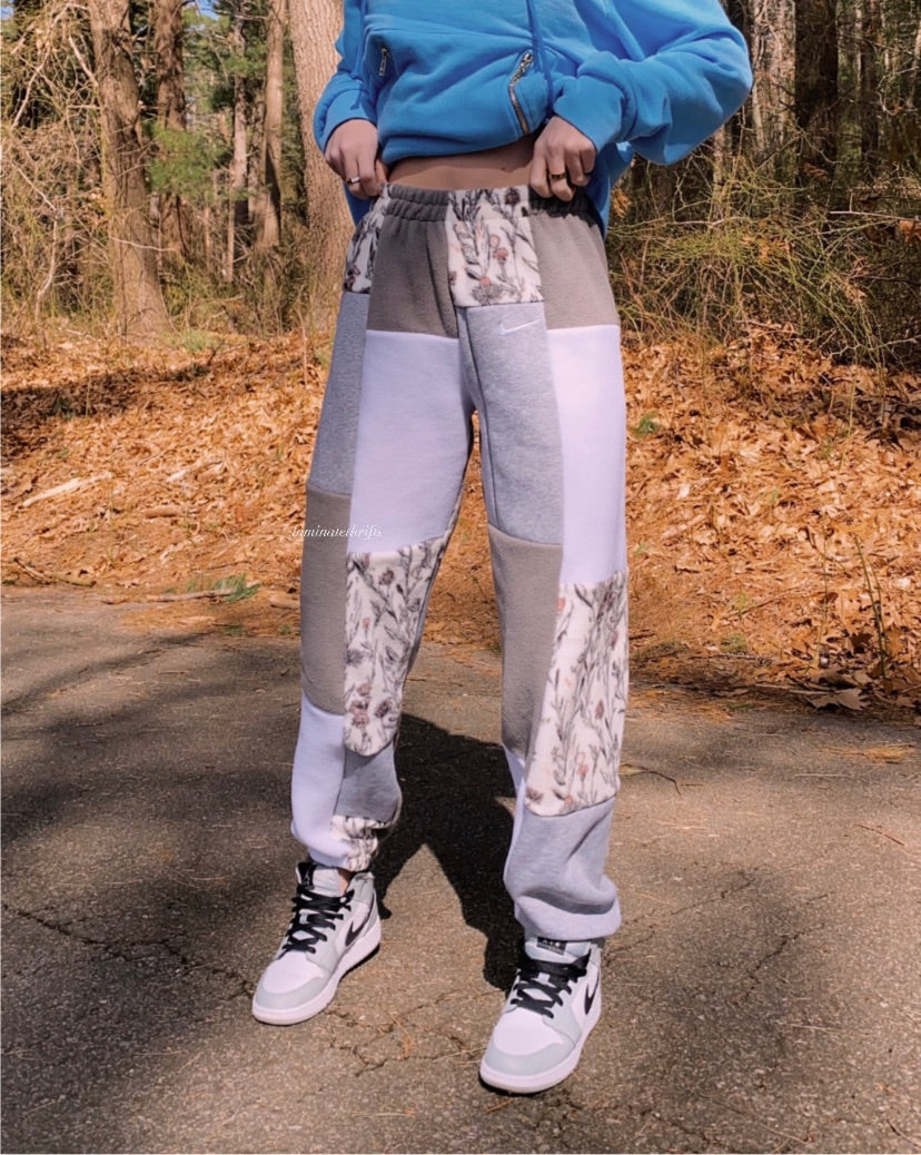 (S/M) Cottage Floral Reworked Joggers