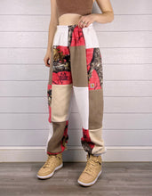 Load image into Gallery viewer, (M/L) Rose Camo 1/1 Joggers
