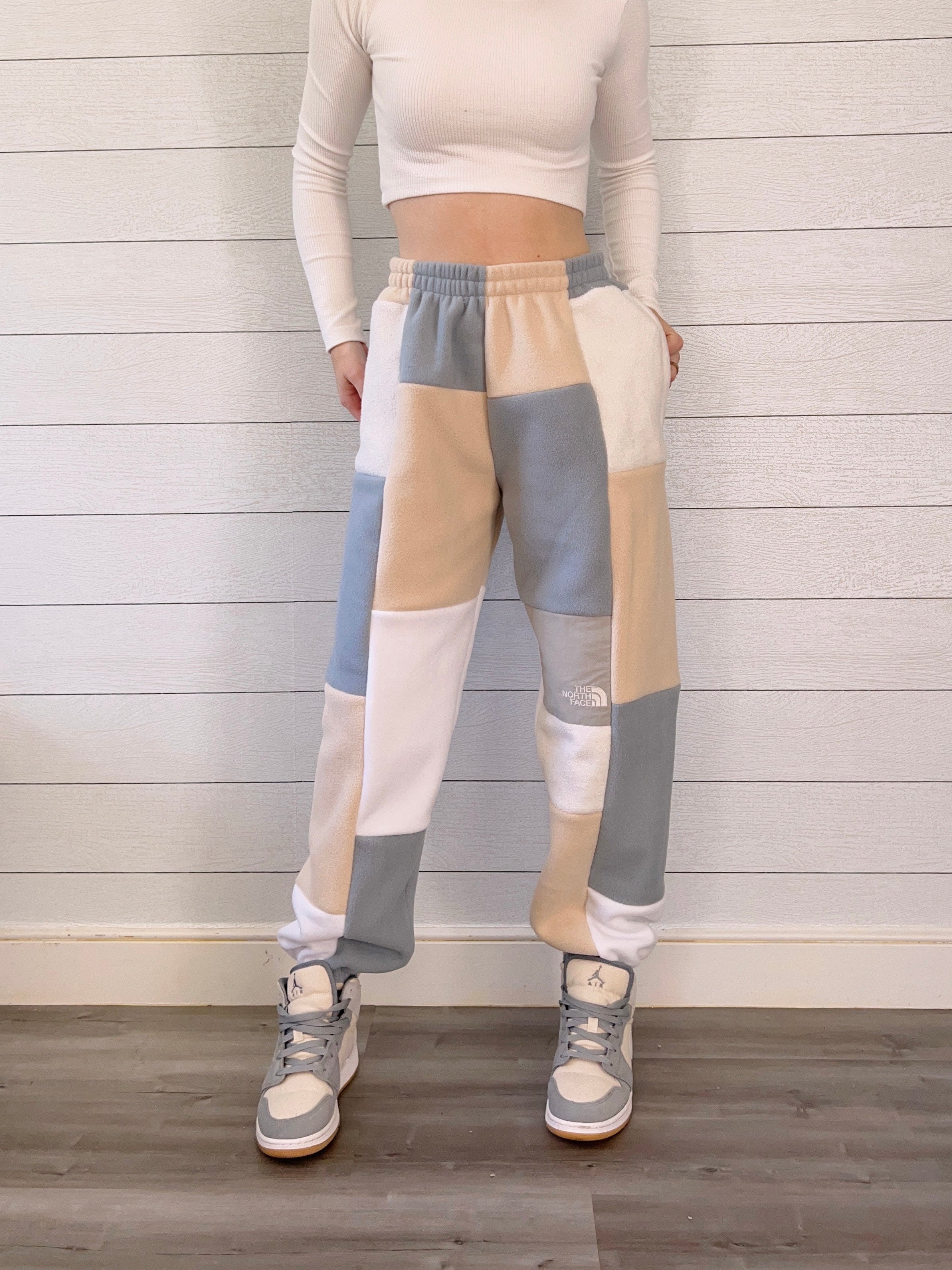 (S/M) Rustic Waves 1/1 Joggers +zipper pockets