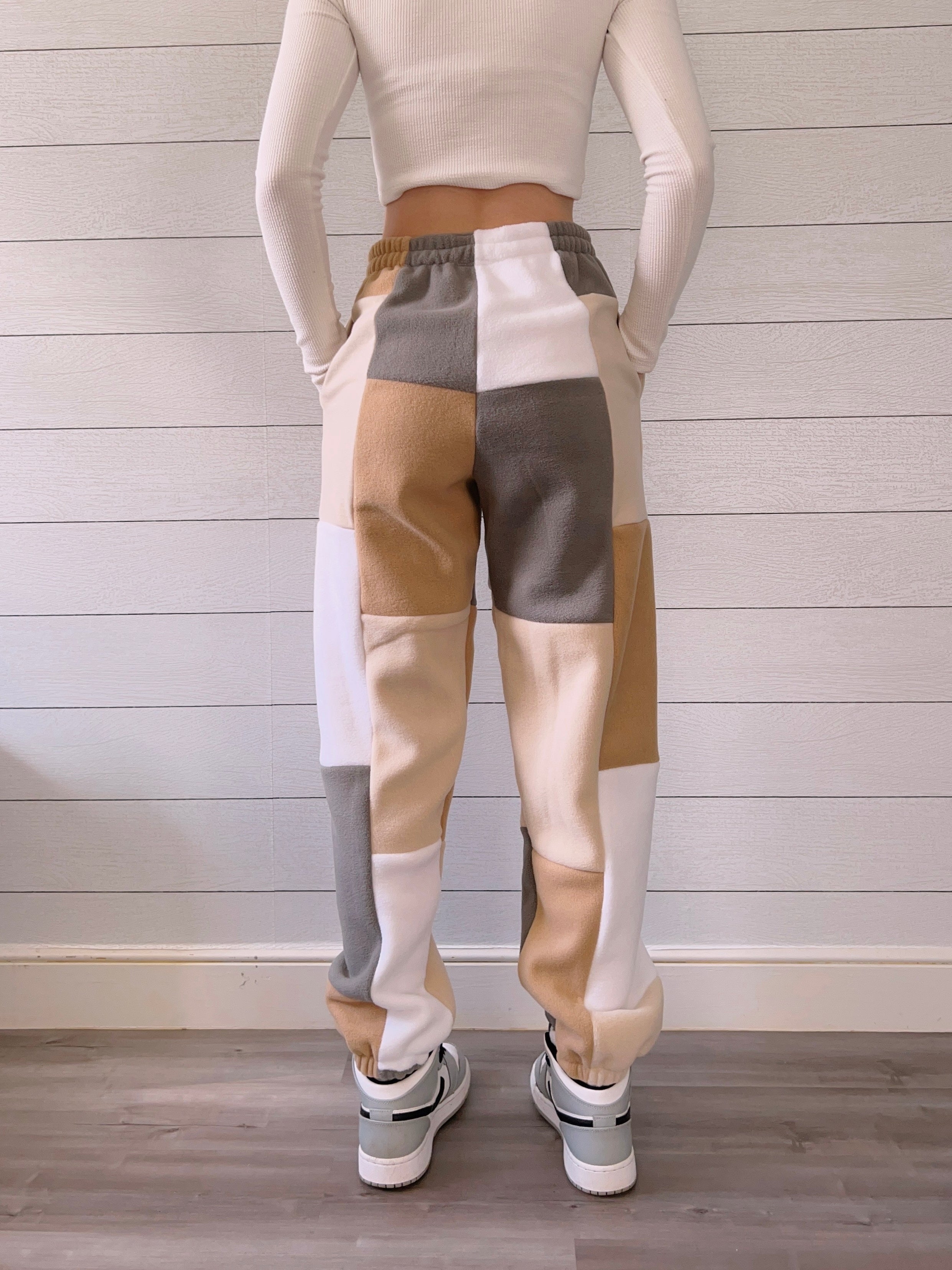 (S/M) Rustic Ash Reworked 1/1 Joggers +pockets