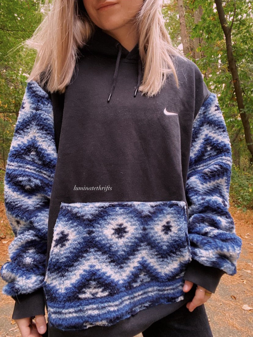 (XL) Aztec Sherpa Reworked Hoodie