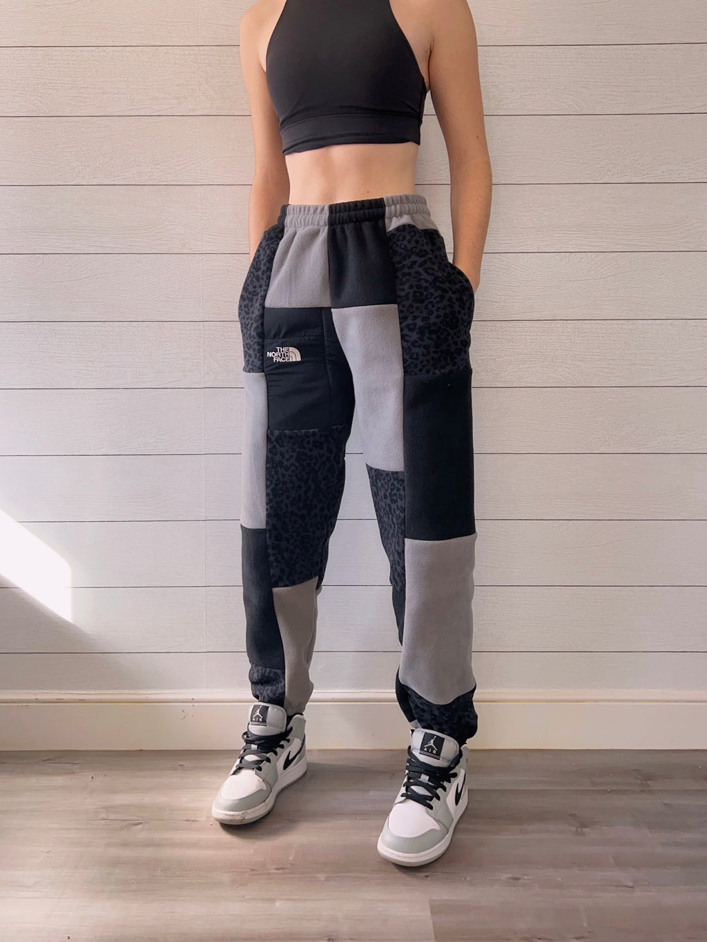 (XS/S) Diamond Leopard 1/1 Joggers +pockets