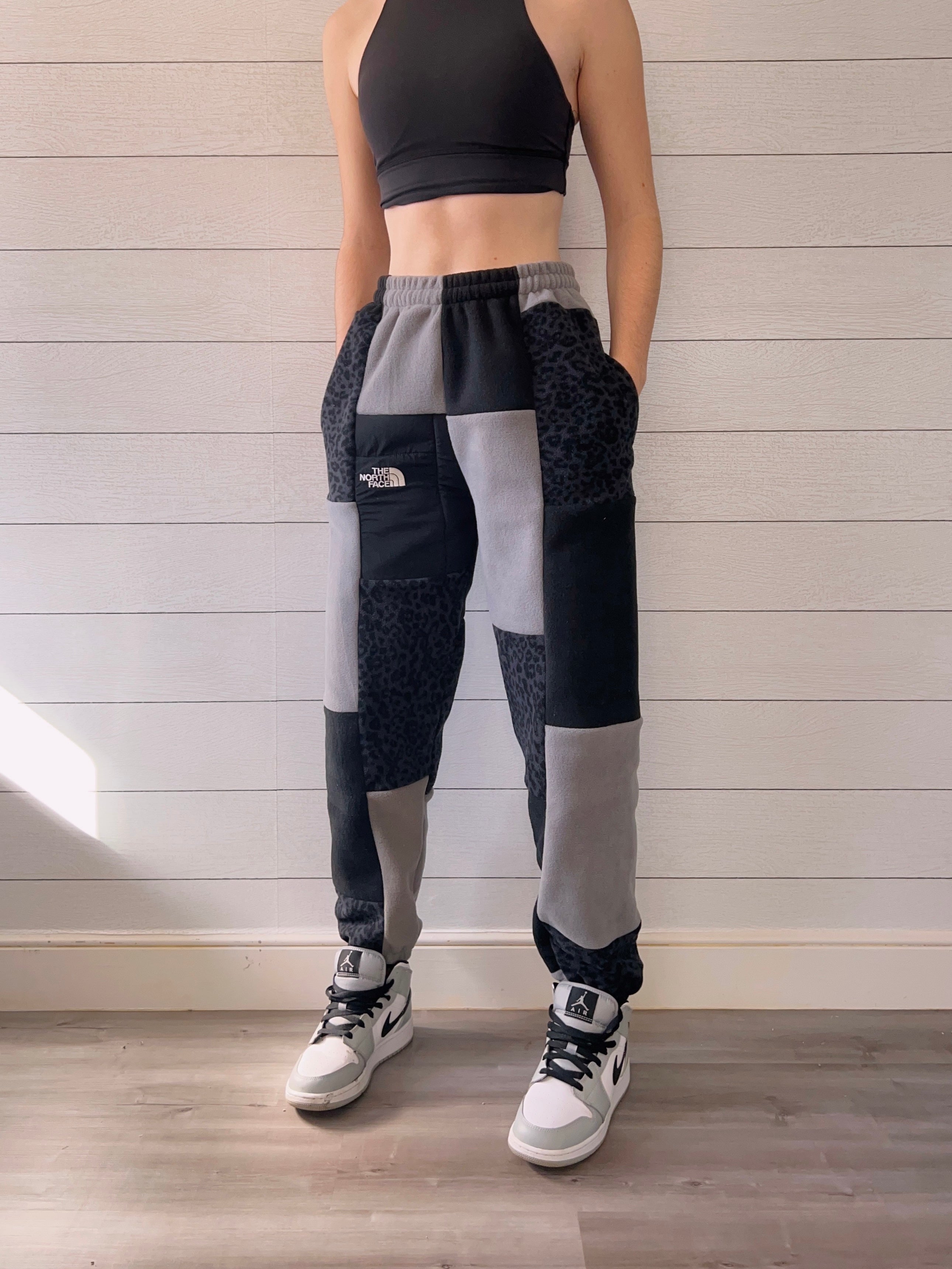 (XS/S) Diamond Leopard 1/1 Joggers +pockets