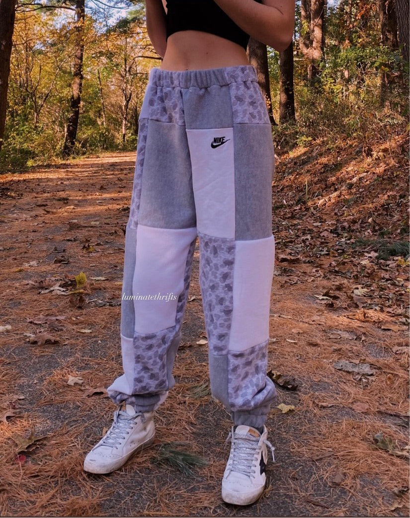 (M/L) Snow Leopard Reworked Joggers
