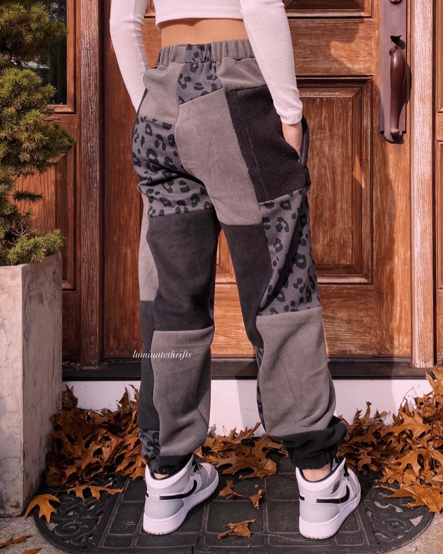 (XS-M) Diamond Leopard Reworked Joggers *+Zipper Pockets*
