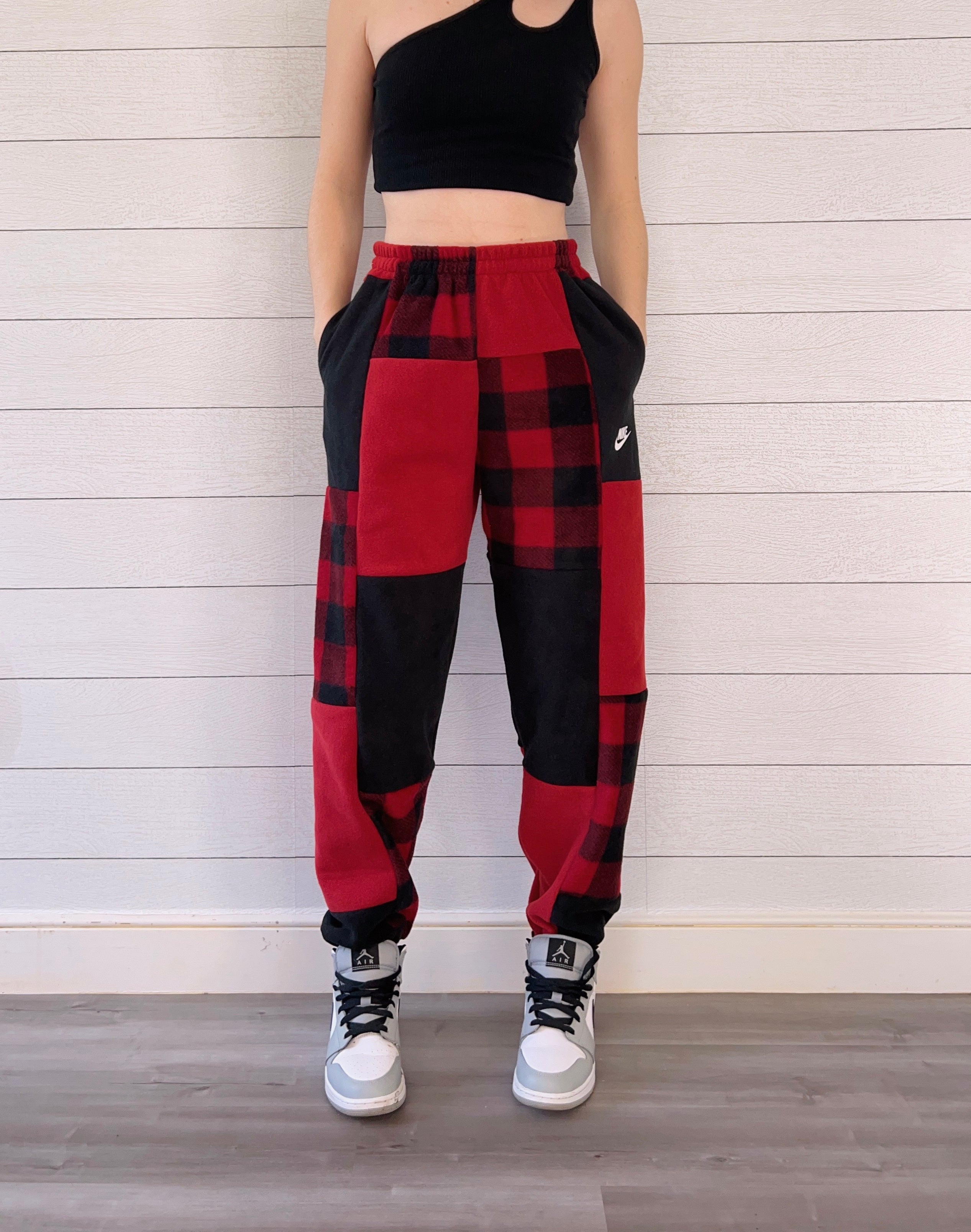(S/M) Holly Jolly 1/1 Joggers +pockets