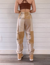 Load image into Gallery viewer, (S/M) Neutral Flannel 1/1 Joggers

