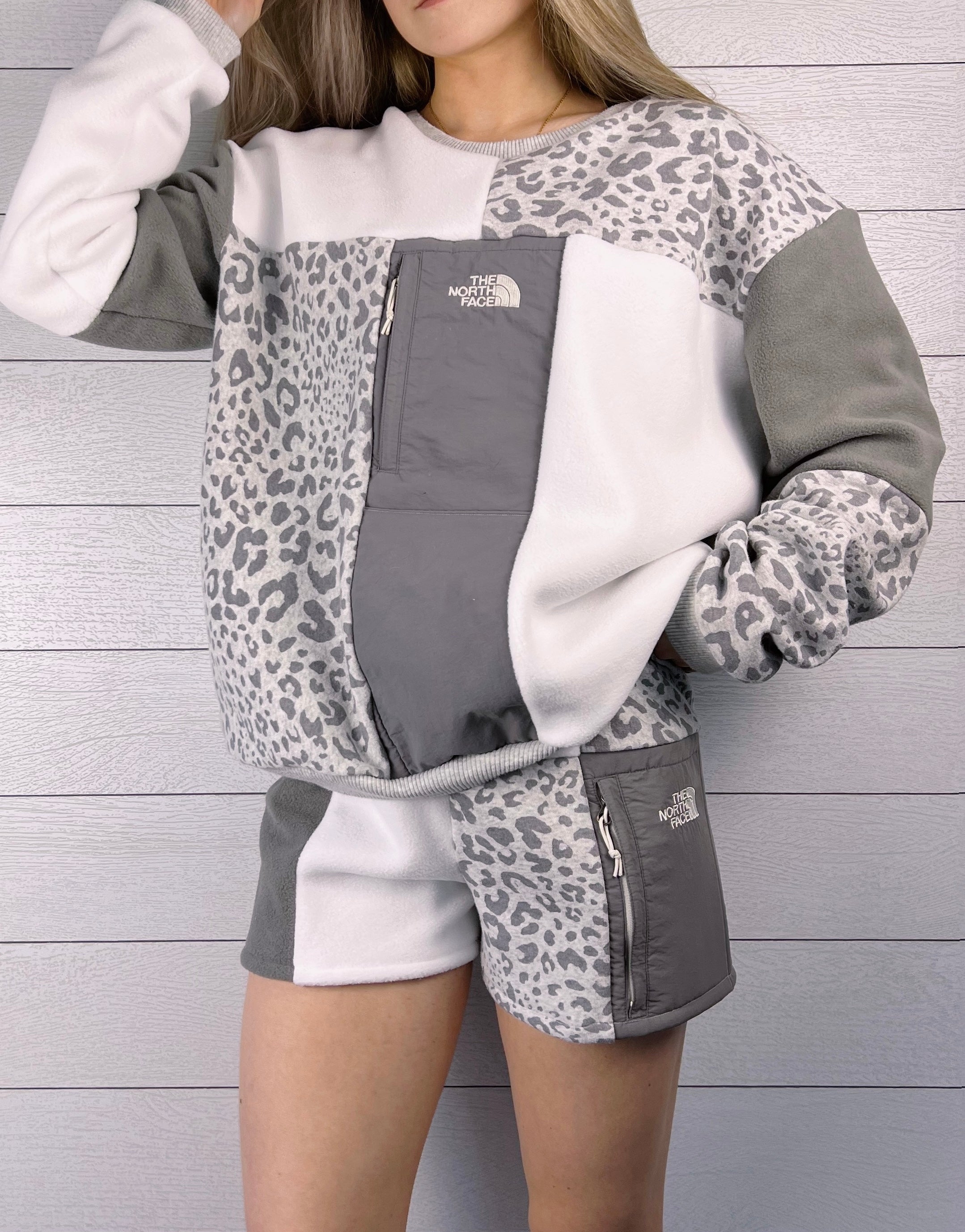 (L) Snow Leopard 1/1 Crewneck