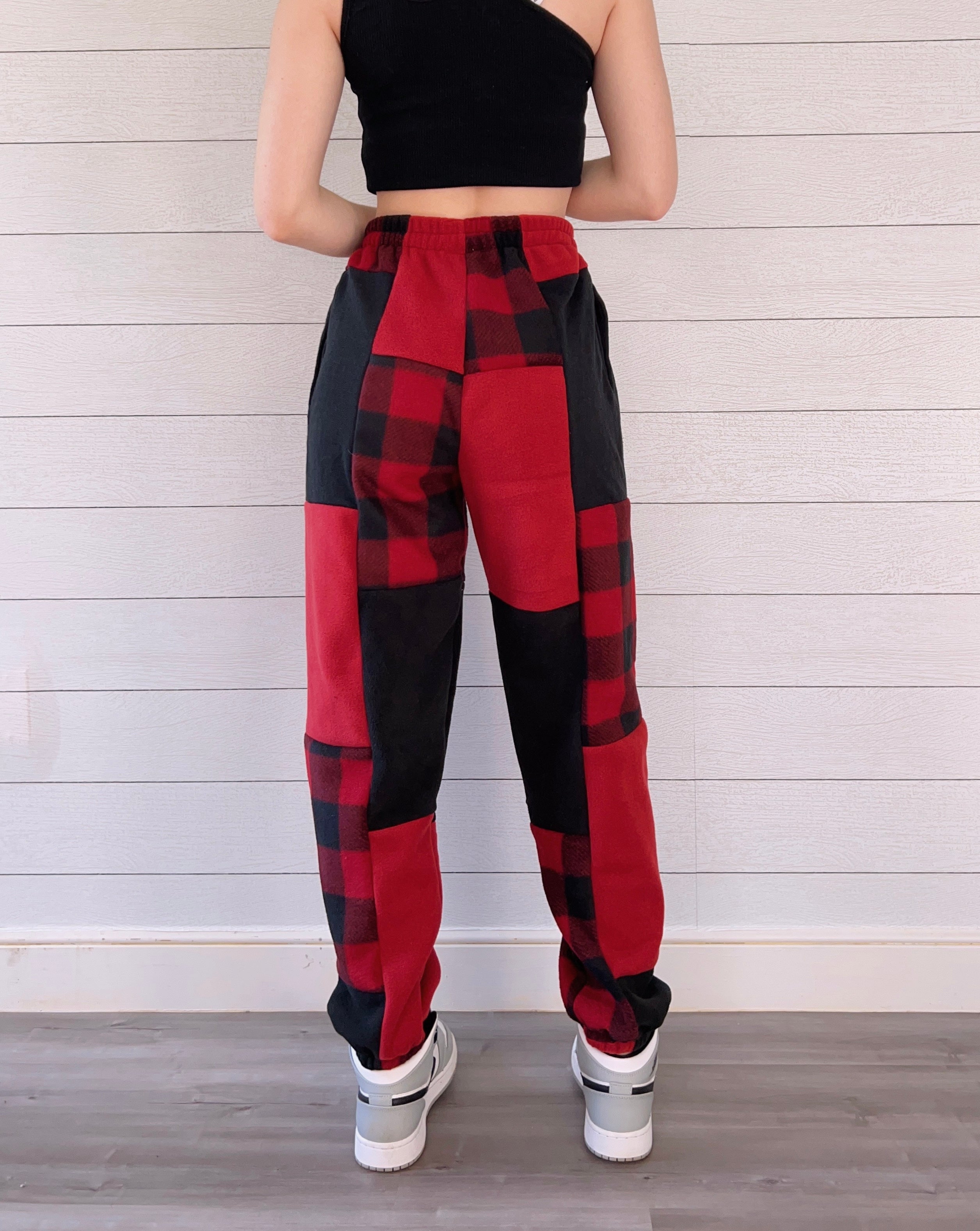 (S/M) Holly Jolly 1/1 Joggers +pockets