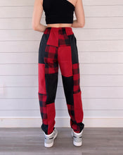 Load image into Gallery viewer, (S/M) Holly Jolly 1/1 Joggers +pockets
