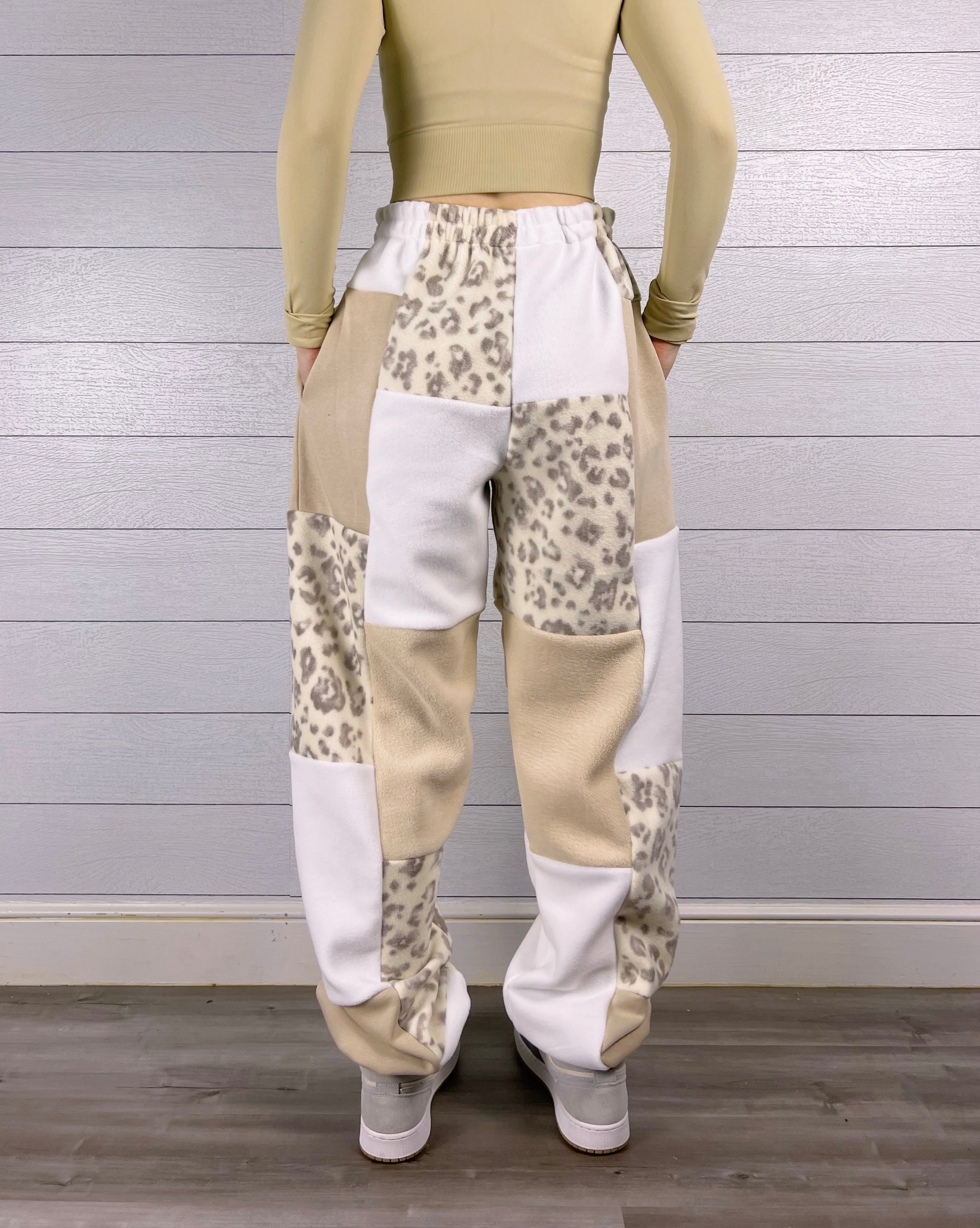(L/XL) Neutral Leopard 1/1 Joggers +pockets