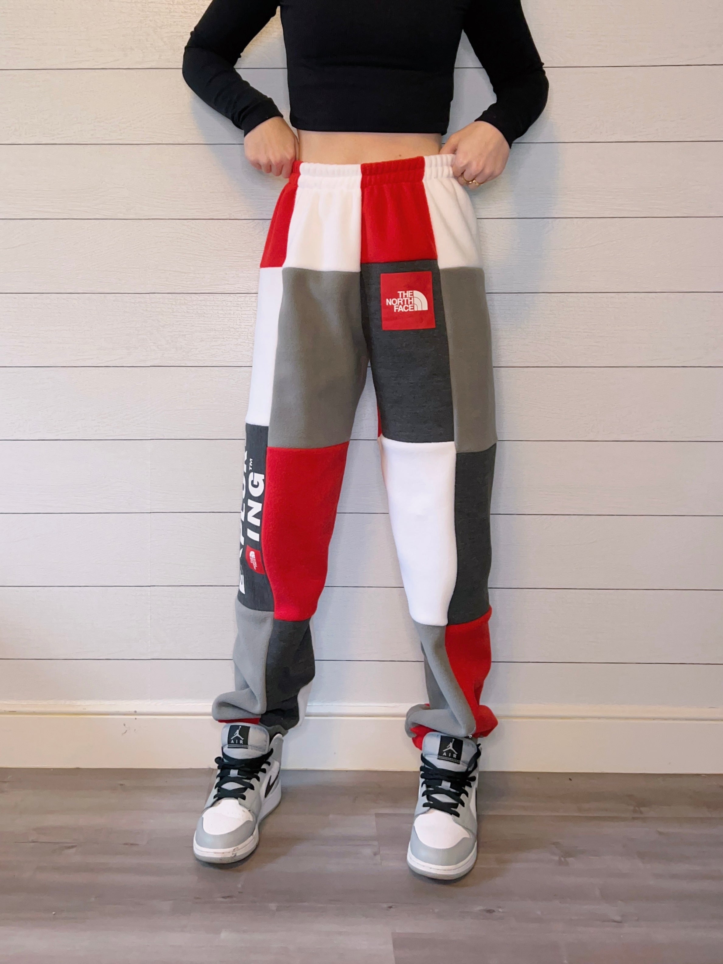 (S/M) Explorer 1/1 Joggers