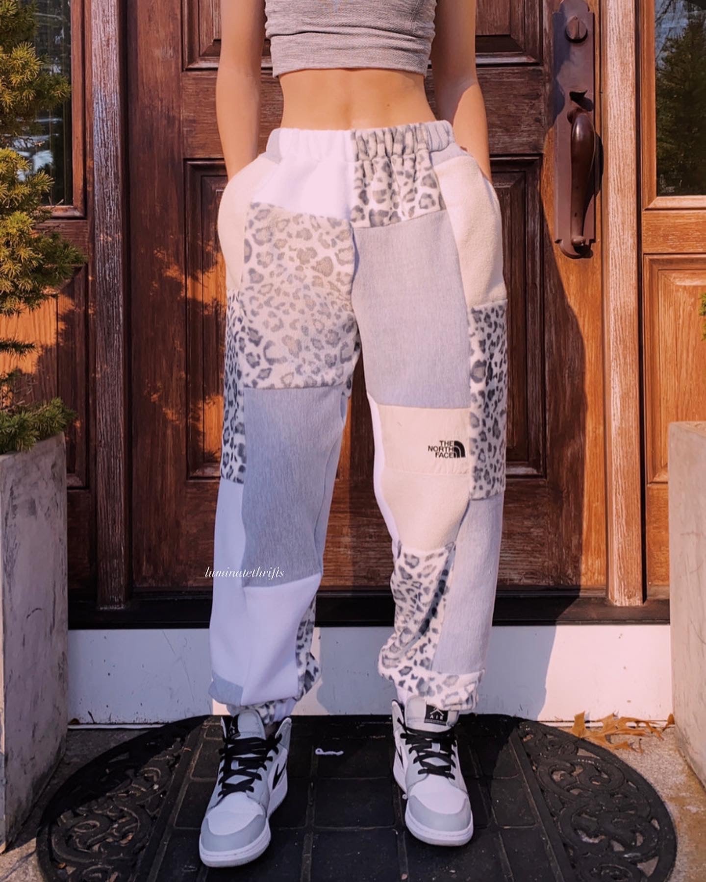 (M/L) Snow Leopard Reworked Joggers