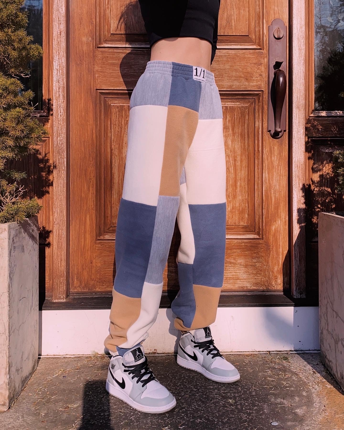 (S/M) 1 / 1 original Rustic Blue joggers