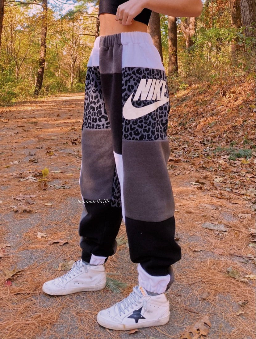 (M/L) Diamond Leopard Reworked Joggers