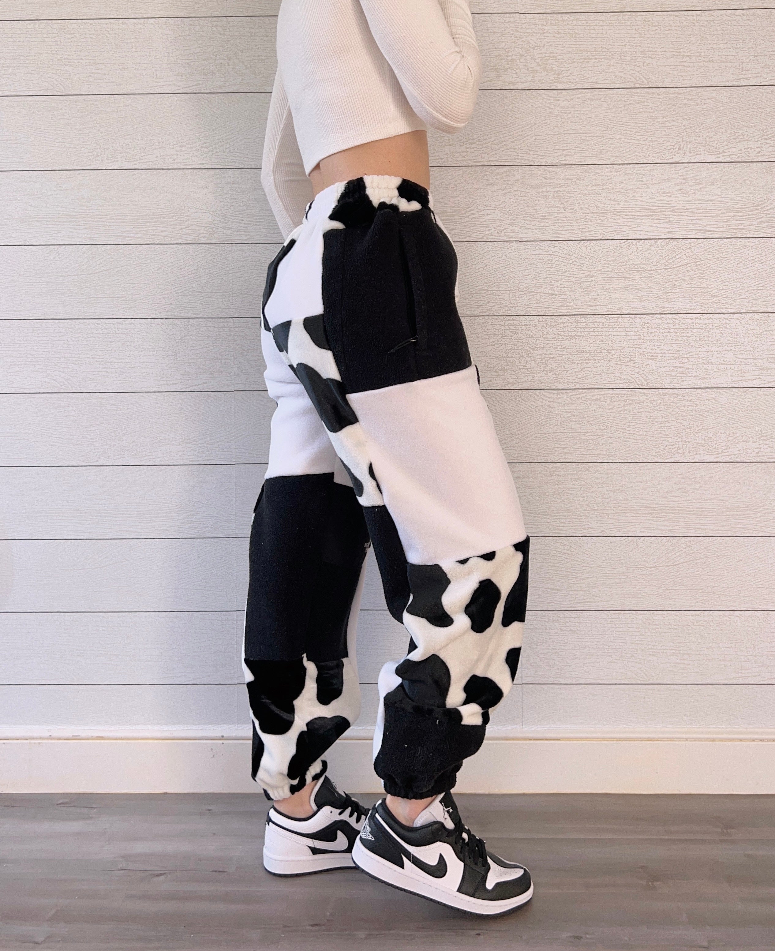 (S/M) Diamond Cow 1/1 Joggers +zipper pockets