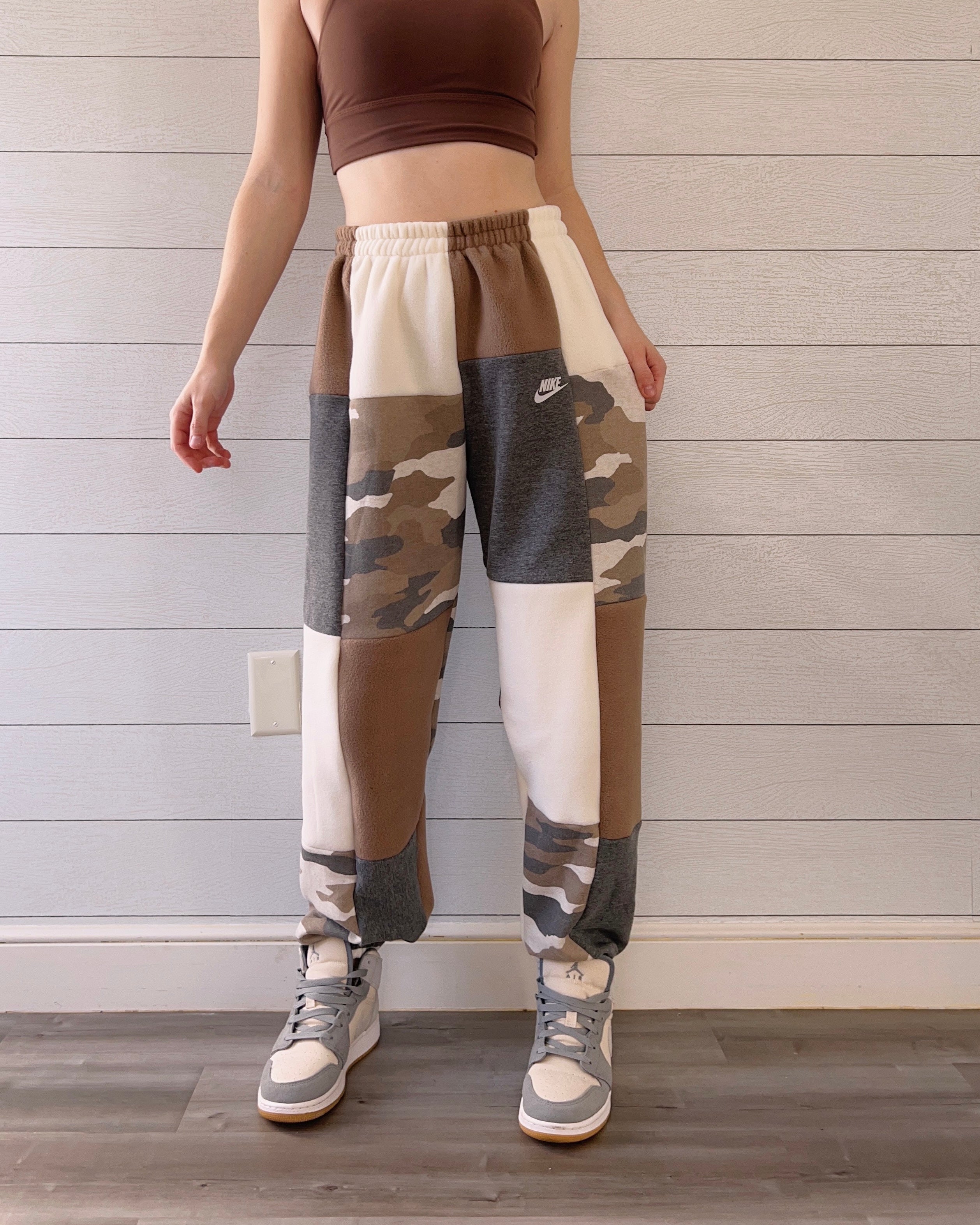 (M/L) Rustic Camo 1/1 Joggers