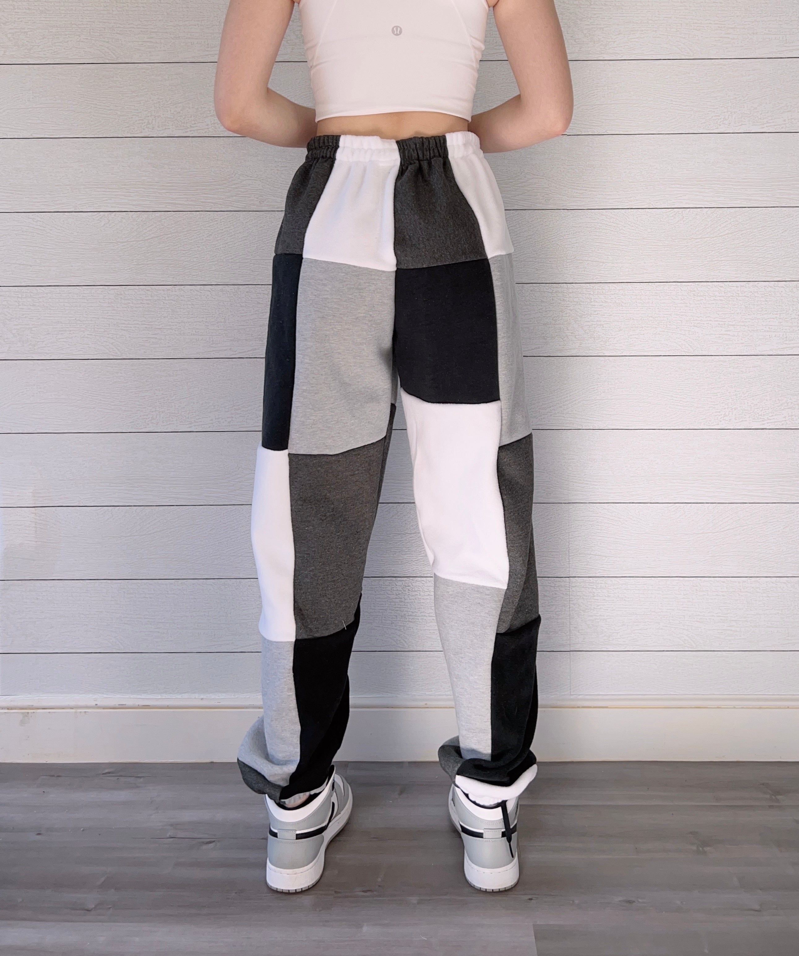 (S/M) Diamond 1/1 Joggers