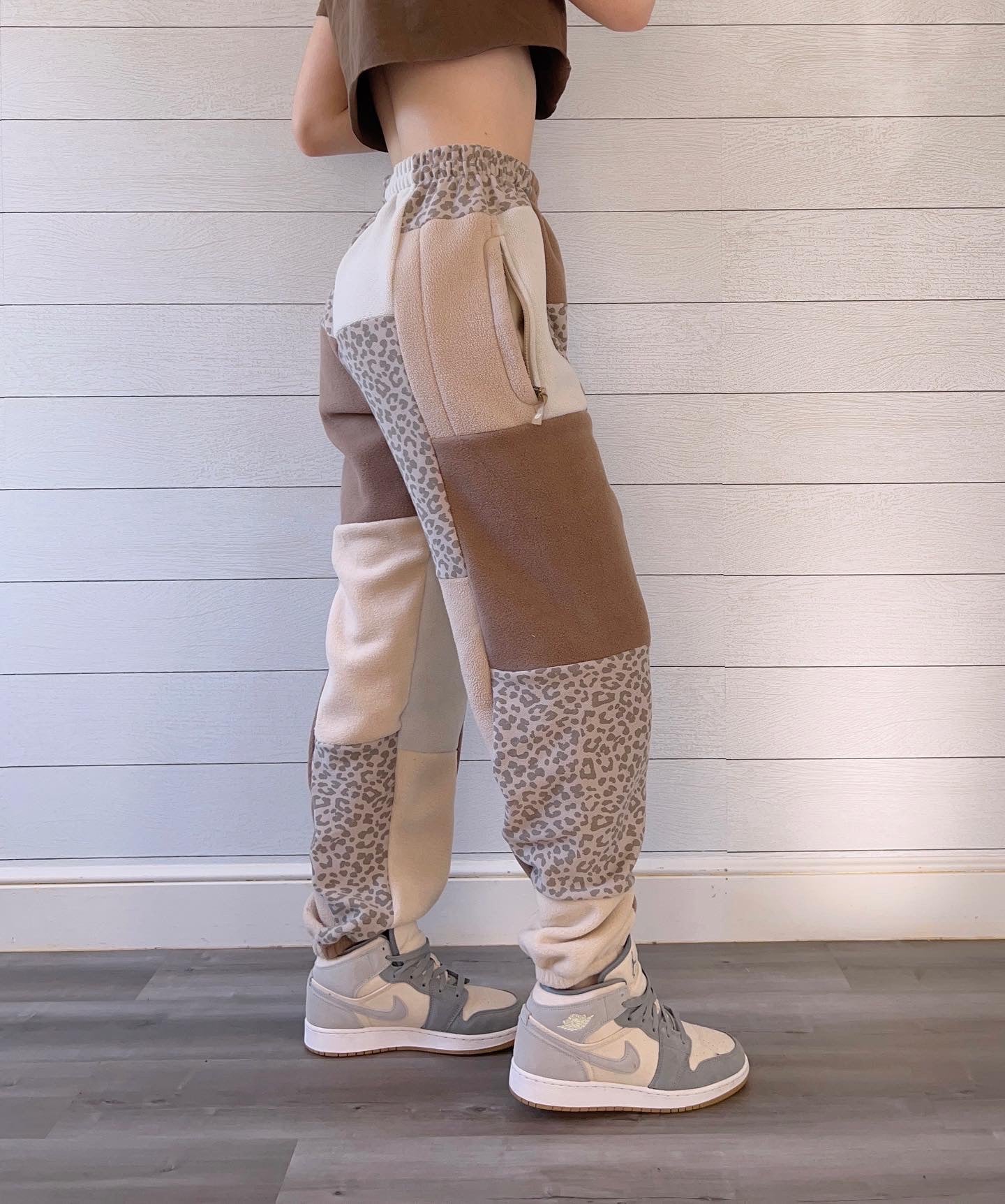 (S/M) Rustic Leopard 1/1 Joggers