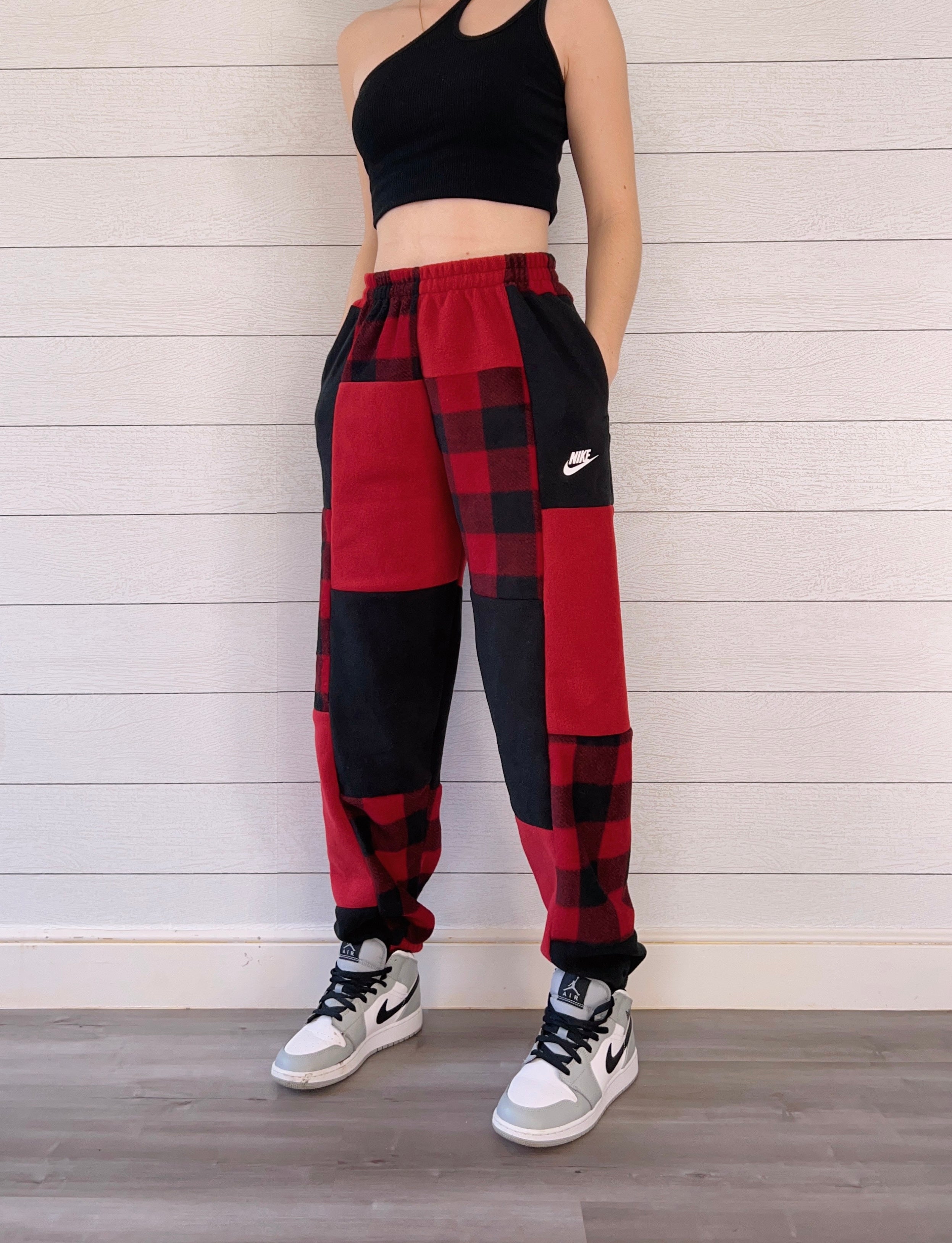 (S/M) Holly Jolly 1/1 Joggers +pockets