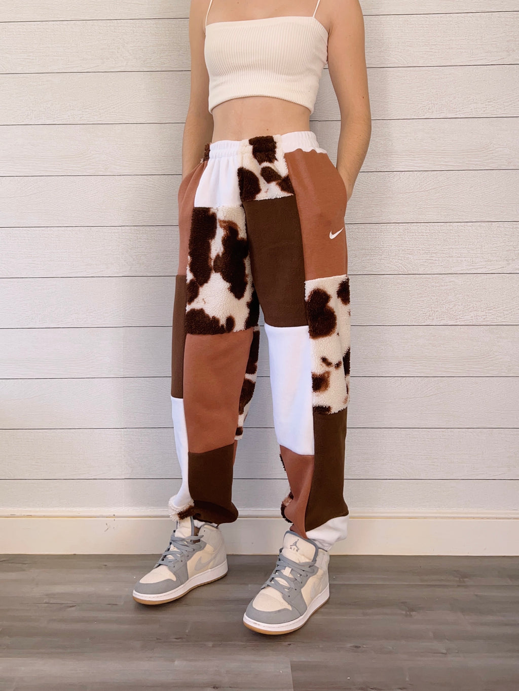 (S/M) Rustic Cow 1/1 Joggers +pockets
