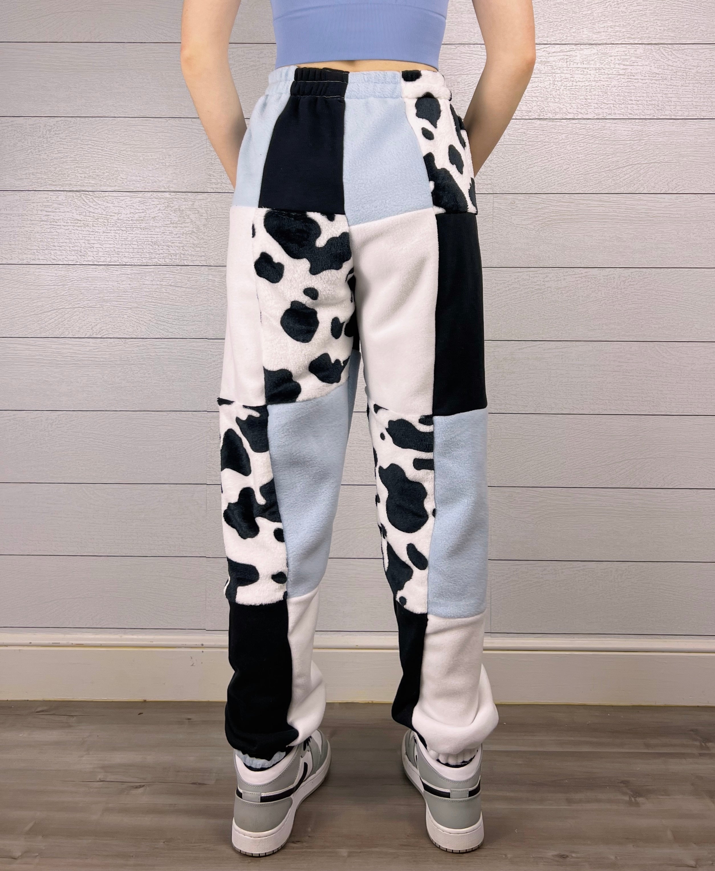 (S/M) Baby Blue Cow 1/1 Joggers