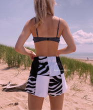 Load image into Gallery viewer, (M/L) Diamond Zebra Reworked Shorts
